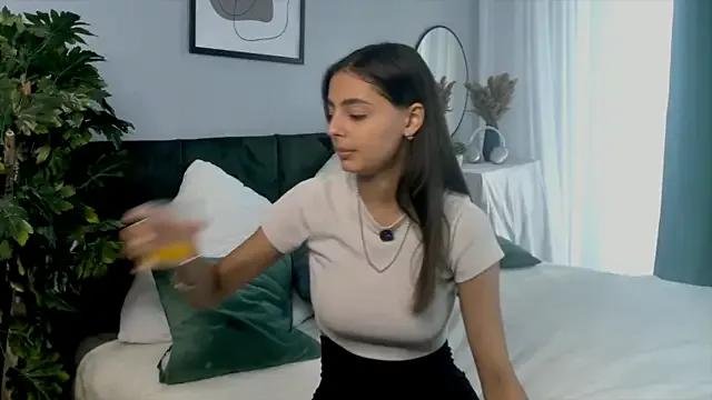 Mad beauty - checkout our excited streamers as they tease to their beloved melodies and slowly squirt for enjoyment to appease your wildest wishes.