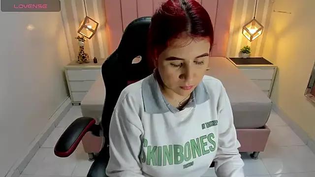 Mad beauty - checkout our excited streamers as they tease to their beloved melodies and slowly squirt for enjoyment to appease your wildest wishes.