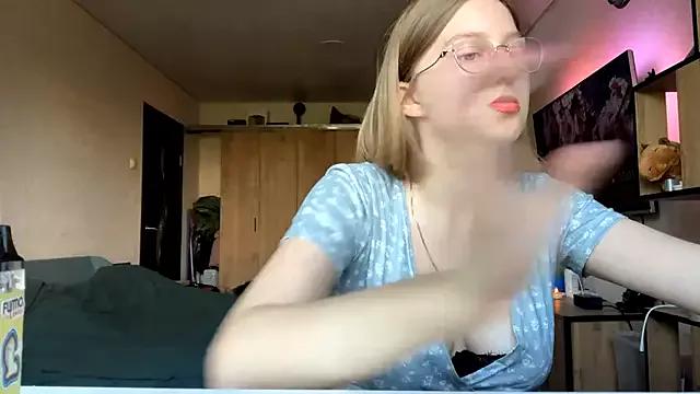 Mad beauty - checkout our excited streamers as they tease to their beloved melodies and slowly squirt for enjoyment to appease your wildest wishes.