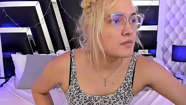 katya_kozlov from StripChat is Freechat