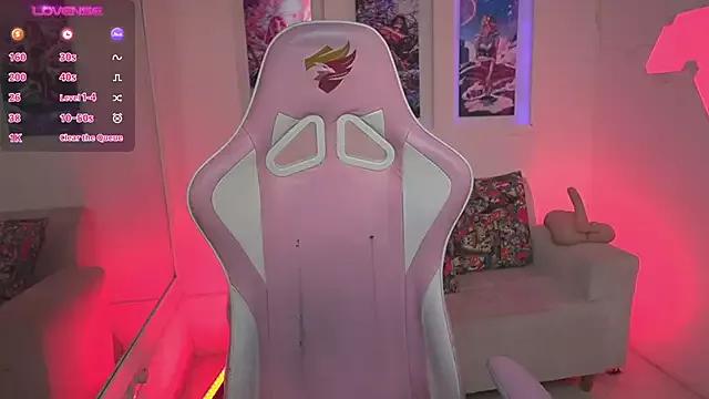 Mad beauty - checkout our excited streamers as they tease to their beloved melodies and slowly squirt for enjoyment to appease your wildest wishes.