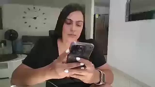 kendall_52 from StripChat is Freechat