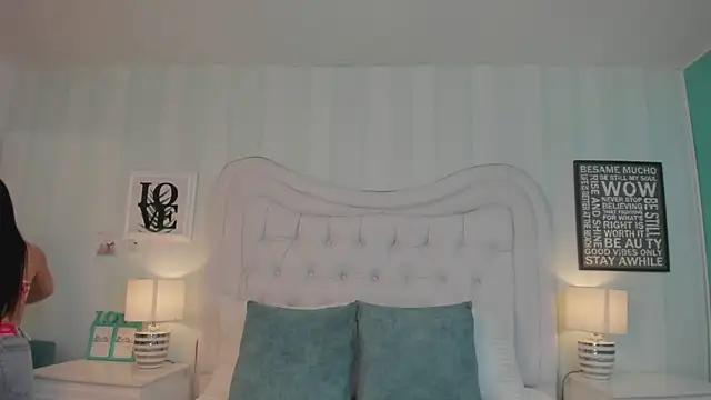 Mad beauty - checkout our excited streamers as they tease to their beloved melodies and slowly squirt for enjoyment to appease your wildest wishes.