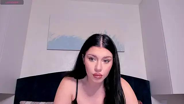KendraKiss_ from StripChat is Freechat