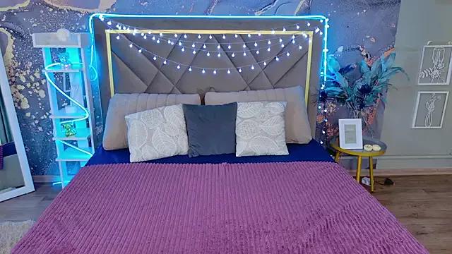 Ketrin_Jones from StripChat is Freechat