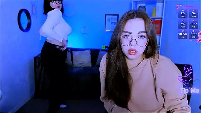 Mad beauty - checkout our excited streamers as they tease to their beloved melodies and slowly squirt for enjoyment to appease your wildest wishes.
