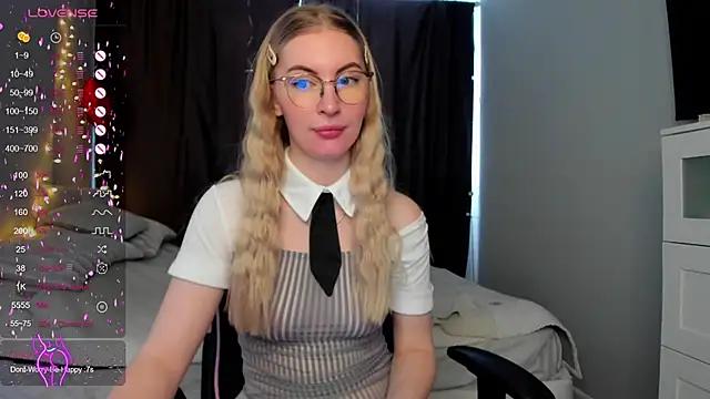 Kimmy_powell from StripChat