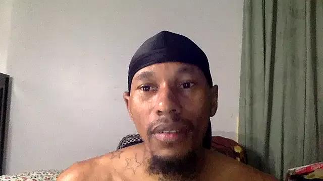 KingDerRico from StripChat is Freechat