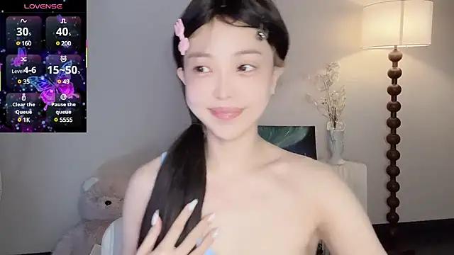 Mad beauty - checkout our excited streamers as they tease to their beloved melodies and slowly squirt for enjoyment to appease your wildest wishes.
