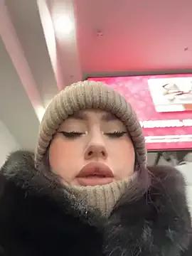 KiraSunshine from StripChat is Freechat