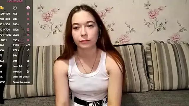 KissKarina from StripChat is Freechat