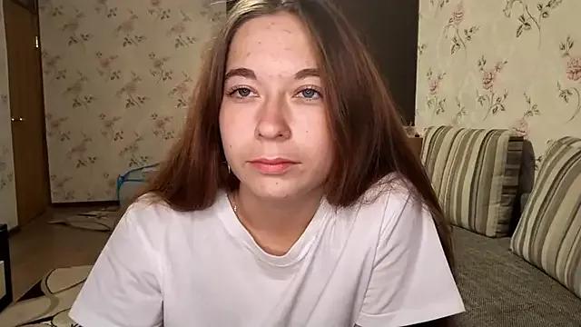 KissKarina from StripChat is Freechat