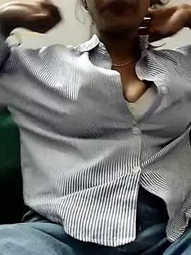 kissujaan from StripChat is Freechat
