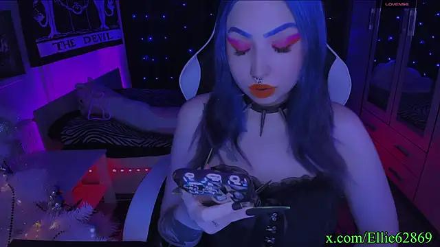 Mad beauty - checkout our excited streamers as they tease to their beloved melodies and slowly squirt for enjoyment to appease your wildest wishes.