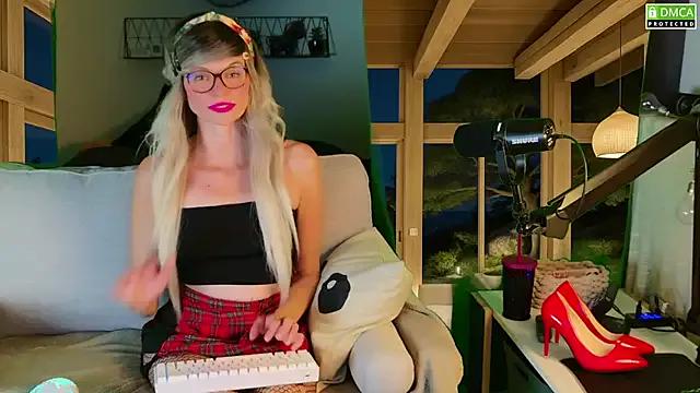 Mad beauty - checkout our excited streamers as they tease to their beloved melodies and slowly squirt for enjoyment to appease your wildest wishes.