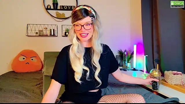 Mad beauty - checkout our excited streamers as they tease to their beloved melodies and slowly squirt for enjoyment to appease your wildest wishes.