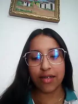 Kittyping17 from StripChat is Freechat