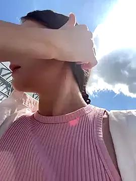 KittyQueeny from StripChat is Freechat