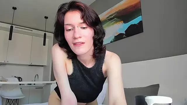 Mad beauty - checkout our excited streamers as they tease to their beloved melodies and slowly squirt for enjoyment to appease your wildest wishes.