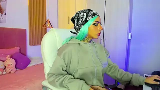 Mad beauty - checkout our excited streamers as they tease to their beloved melodies and slowly squirt for enjoyment to appease your wildest wishes.