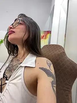 Mad beauty - checkout our excited streamers as they tease to their beloved melodies and slowly squirt for enjoyment to appease your wildest wishes.