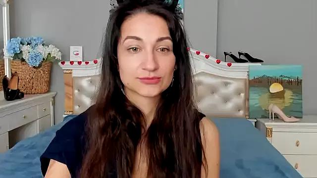 KorriNaughty from StripChat is Freechat