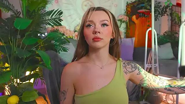 Mad beauty - checkout our excited streamers as they tease to their beloved melodies and slowly squirt for enjoyment to appease your wildest wishes.
