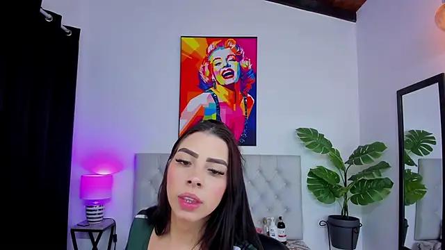 KristalFoxx from StripChat is Freechat