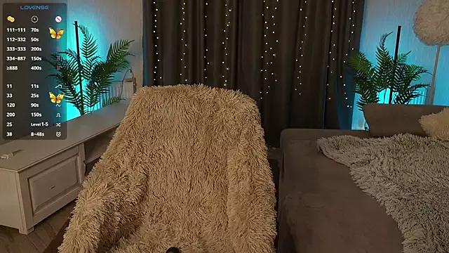 KristinaMedow from StripChat is Freechat