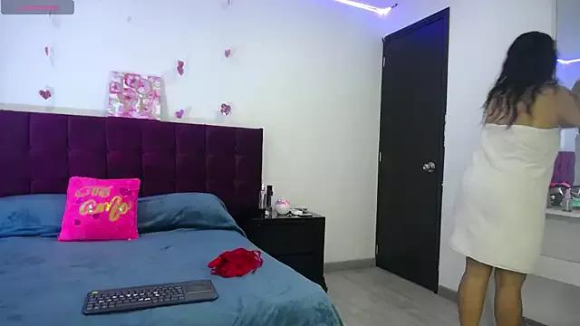 Mad beauty - checkout our excited streamers as they tease to their beloved melodies and slowly squirt for enjoyment to appease your wildest wishes.