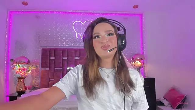 Mad beauty - checkout our excited streamers as they tease to their beloved melodies and slowly squirt for enjoyment to appease your wildest wishes.
