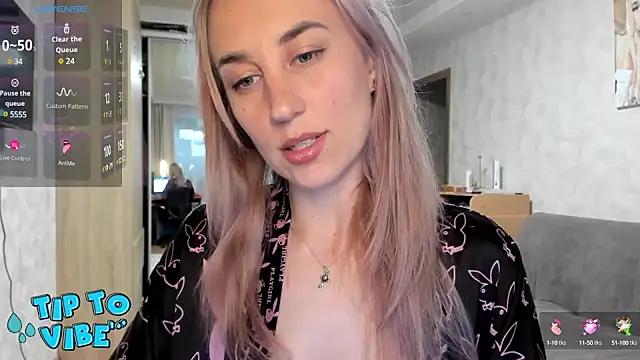 Mad beauty - checkout our excited streamers as they tease to their beloved melodies and slowly squirt for enjoyment to appease your wildest wishes.