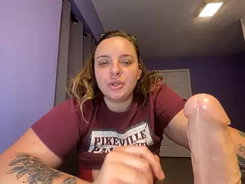 lairarose from StripChat is Freechat