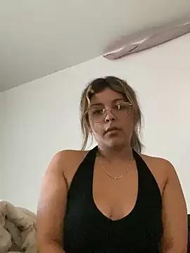 Lamonasexyyy from StripChat is Freechat