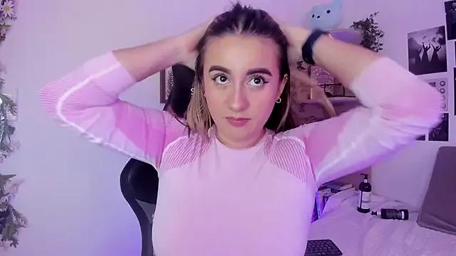 Lana_Herondale from StripChat is Freechat