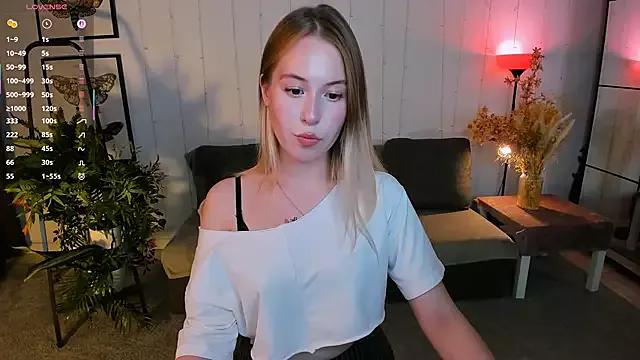 LanaRoselle from StripChat is Freechat