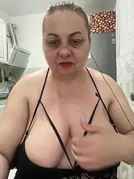 LanaSoftt from StripChat is Freechat