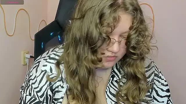 LannyBarrby from StripChat is Freechat