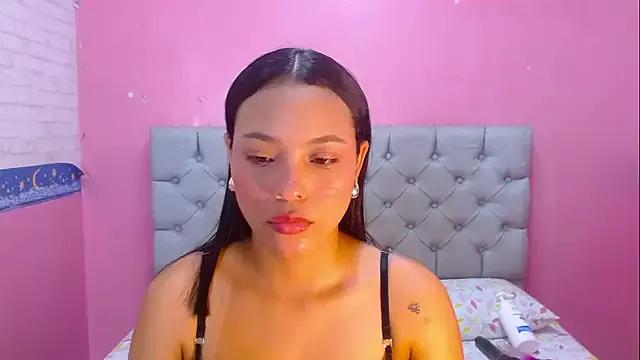 lara_hall from StripChat is Freechat