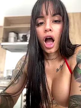 Photos of LaraHenao from StripChat is Freechat