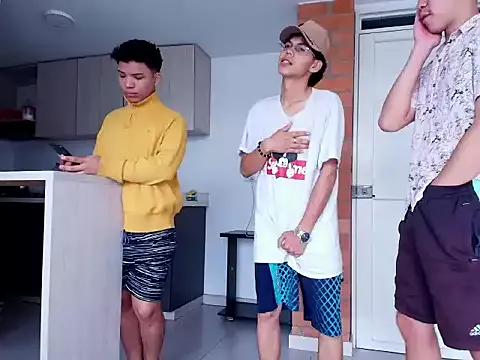 Mad beauty - checkout our excited streamers as they tease to their beloved melodies and slowly squirt for enjoyment to appease your wildest wishes.