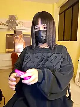Latin_summer from StripChat is Freechat