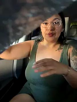 latina_curvy22 from StripChat is Freechat