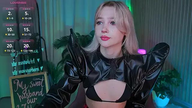 Mad beauty - checkout our excited streamers as they tease to their beloved melodies and slowly squirt for enjoyment to appease your wildest wishes.