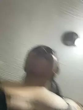 Leila__Saade from StripChat is Freechat