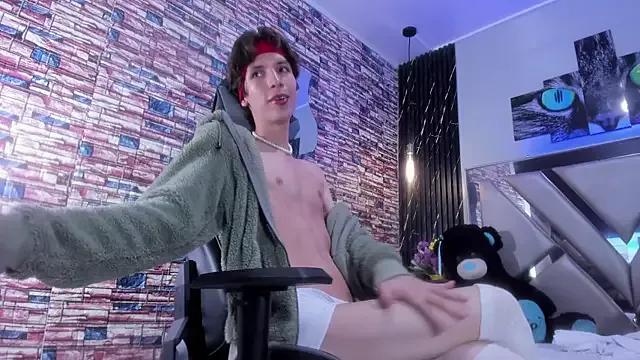 Mad beauty - checkout our excited streamers as they tease to their beloved melodies and slowly squirt for enjoyment to appease your wildest wishes.