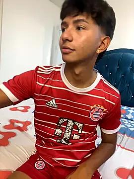 Mad beauty - checkout our excited streamers as they tease to their beloved melodies and slowly squirt for enjoyment to appease your wildest wishes.