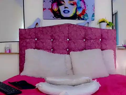 Lesly_Zafiro- from StripChat is Freechat