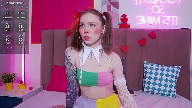 Mad beauty - checkout our excited streamers as they tease to their beloved melodies and slowly squirt for enjoyment to appease your wildest wishes.