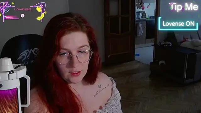 LesyaOxi from StripChat is Freechat